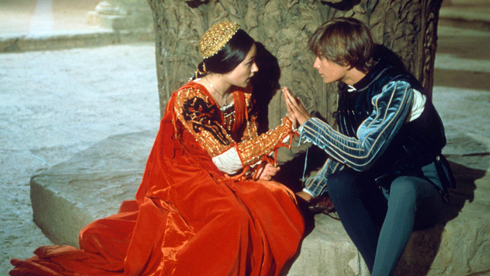 how old were romeo and juliet in the original play
